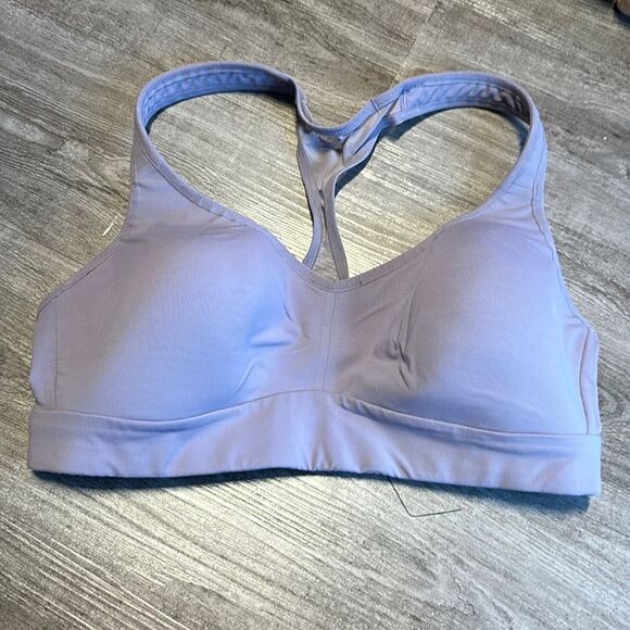 Lululemon size 6 bra - Picture 1 of 2